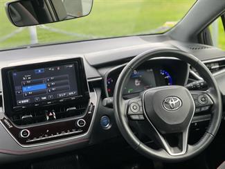 2018 Toyota Corolla - Thumbnail