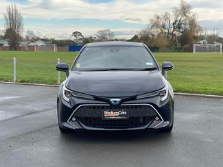 2018 Toyota Corolla - Thumbnail