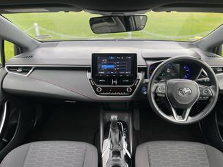 2018 Toyota Corolla - Thumbnail