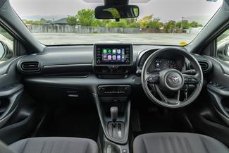 2021 Toyota Yaris - Thumbnail