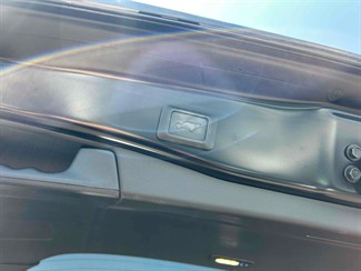 2021 Toyota RAV4 - Thumbnail