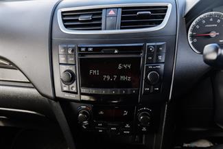 2014 Suzuki Swift - Thumbnail