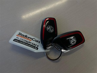 2024 MG Hs - Thumbnail