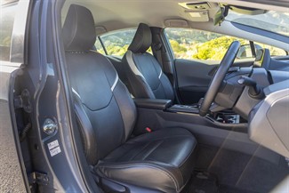 2023 Toyota Prius - Thumbnail