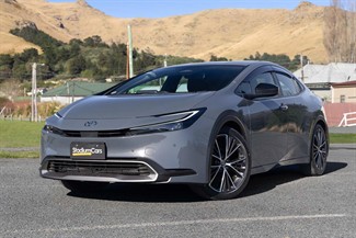 2023 Toyota Prius - Thumbnail