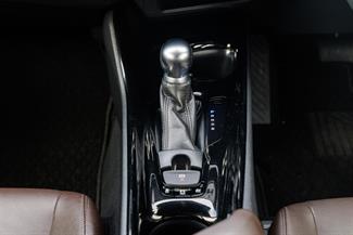 2017 Toyota C-HR - Thumbnail