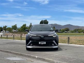 2018 Toyota C-HR - Thumbnail