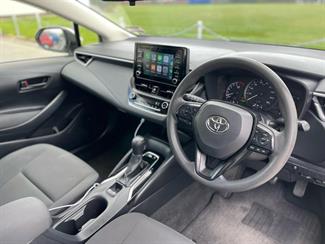 2020 Toyota Corolla - Thumbnail