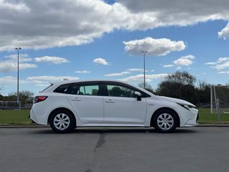 2020 Toyota Corolla - Thumbnail