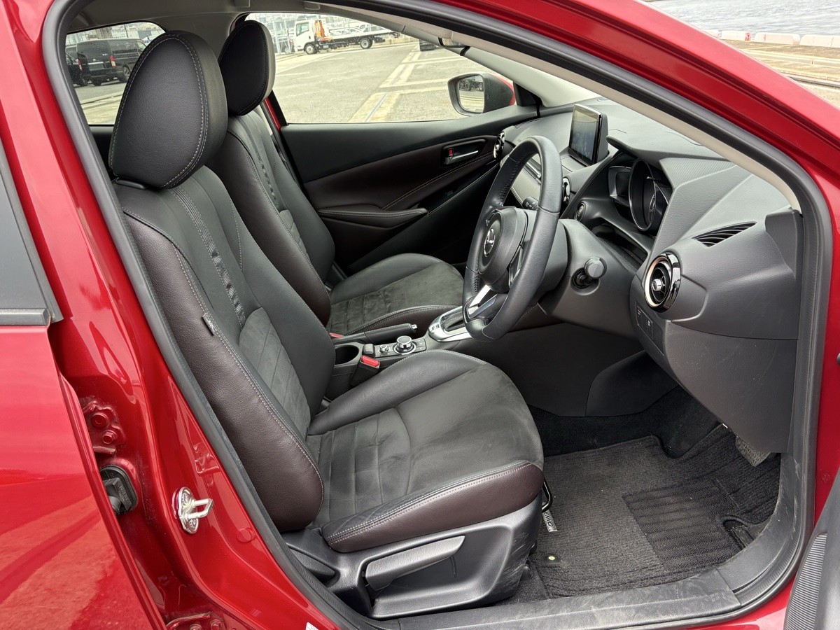 2017 Mazda Demio