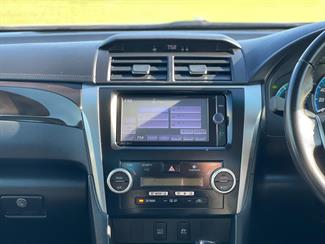 2014 Toyota Camry - Thumbnail
