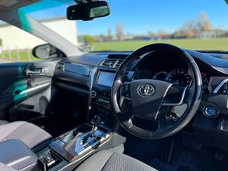 2014 Toyota Camry - Thumbnail