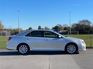2014 Toyota Camry - Thumbnail