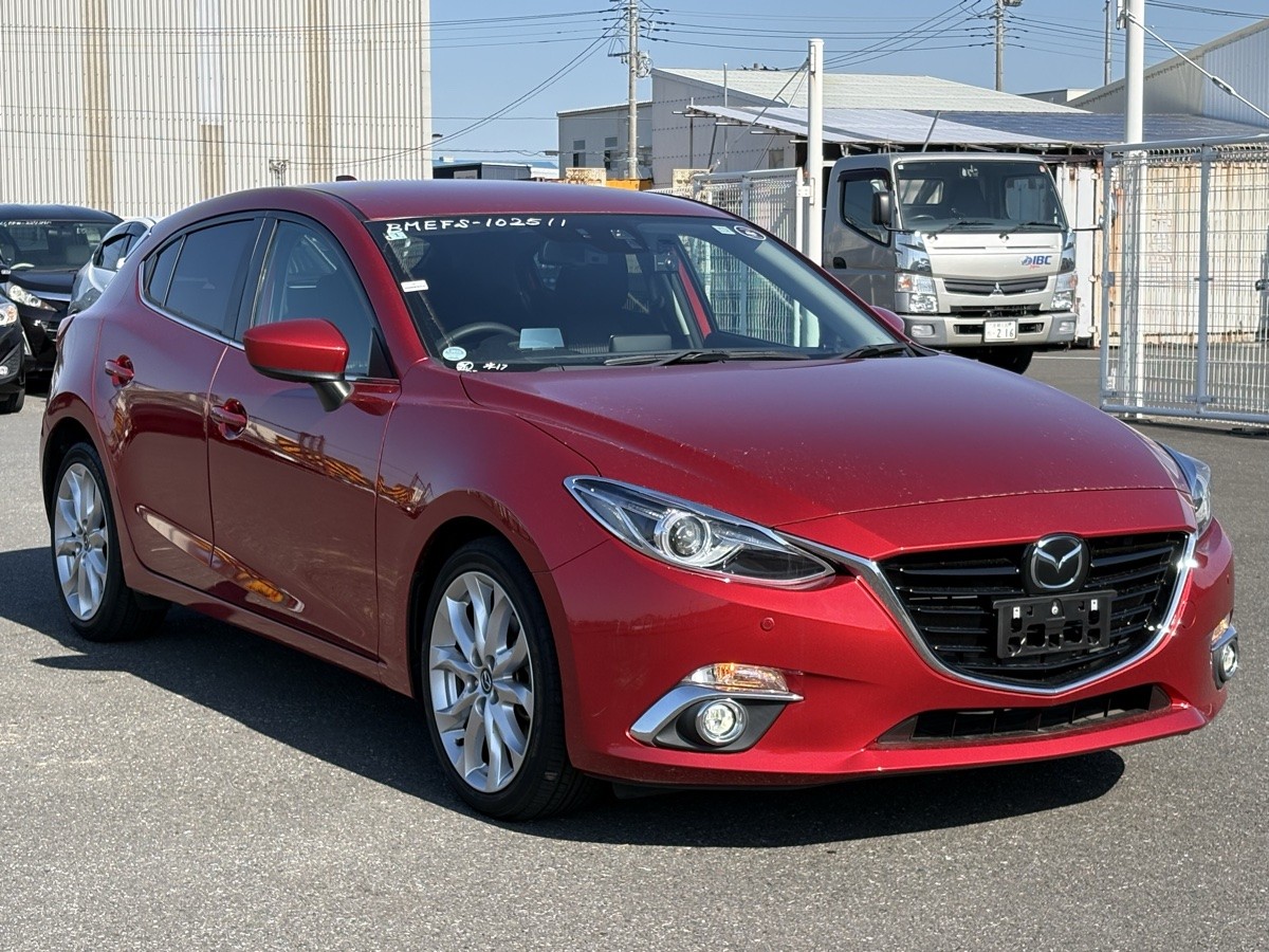 2014 Mazda Axela