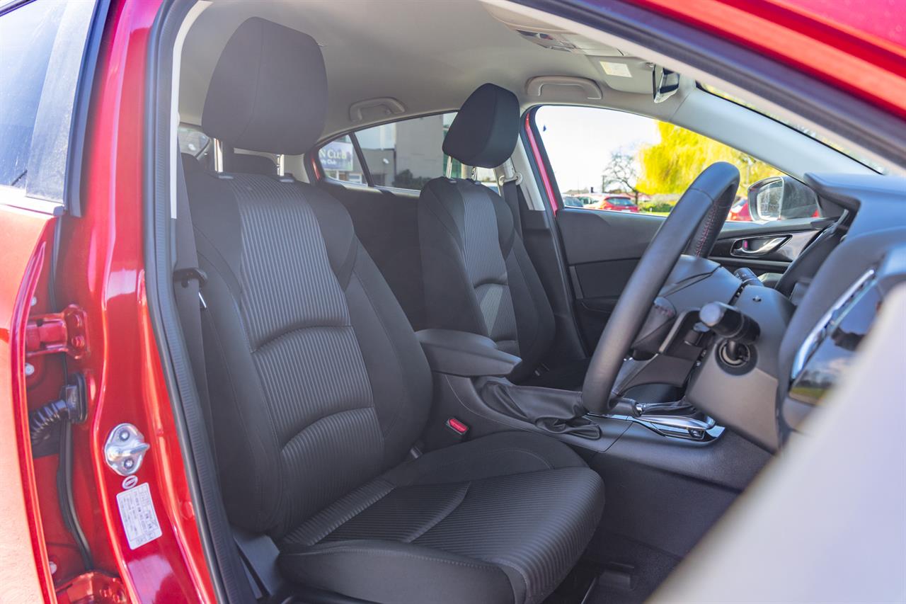 2014 Mazda Axela