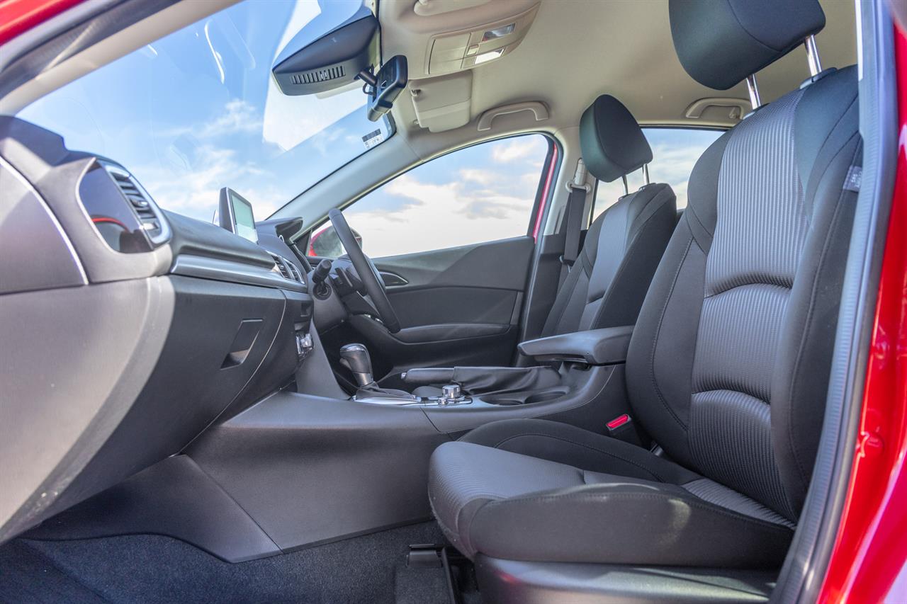 2014 Mazda Axela