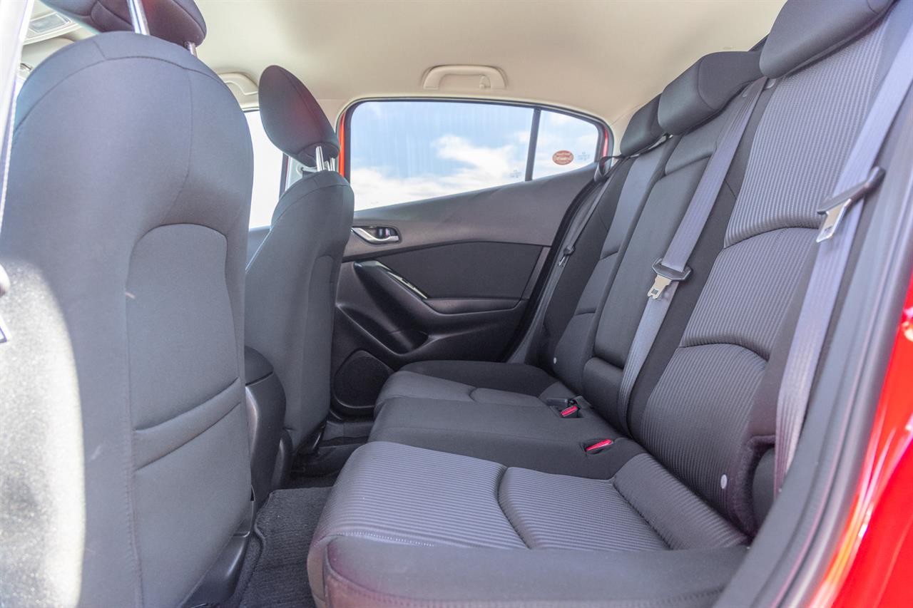 2014 Mazda Axela