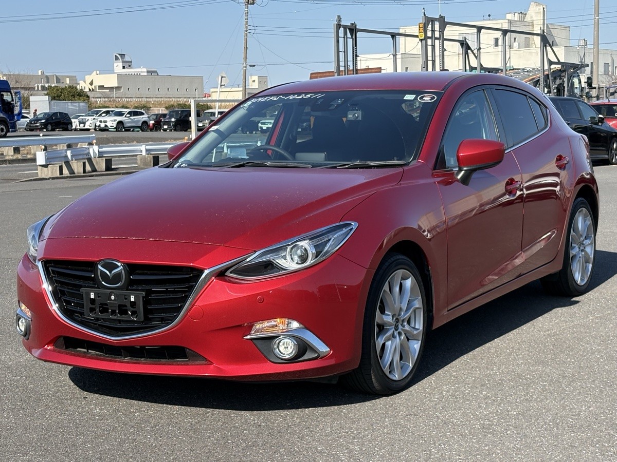 2014 Mazda Axela
