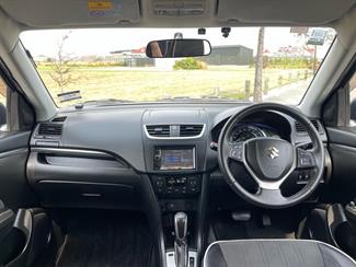 2014 Suzuki Swift - Thumbnail