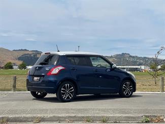 2014 Suzuki Swift - Thumbnail