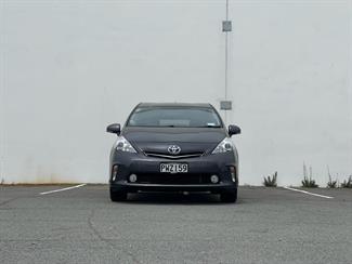 2014 Toyota Prius - Thumbnail