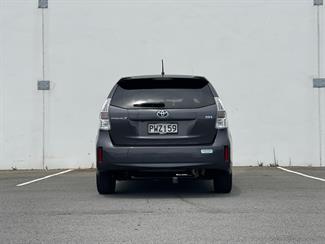 2014 Toyota Prius - Thumbnail