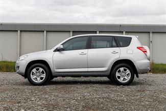 2009 Toyota RAV4 - Thumbnail