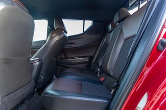 2017 Toyota C-HR - Thumbnail