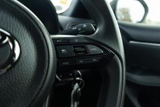 2020 Toyota Yaris - Thumbnail