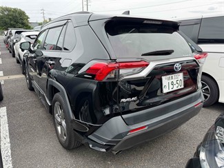 2020 Toyota RAV4 - Thumbnail