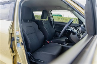2017 Suzuki Swift - Thumbnail