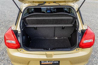 2017 Suzuki Swift - Thumbnail