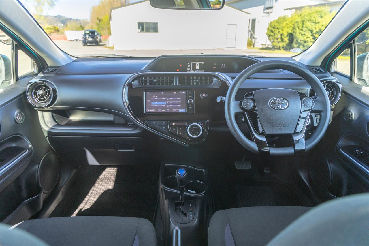 2017 Toyota AQUA