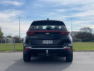 2021 Kia Sportage - Thumbnail