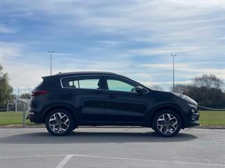 2021 Kia Sportage - Thumbnail