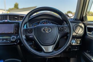 2013 Toyota Corolla - Thumbnail