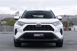 2019 Toyota RAV4 - Thumbnail
