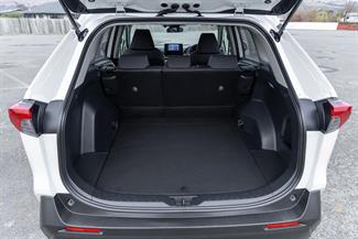 2019 Toyota RAV4 - Thumbnail