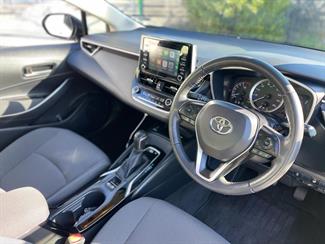 2019 Toyota Corolla - Thumbnail