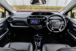 2018 Toyota AQUA - Thumbnail