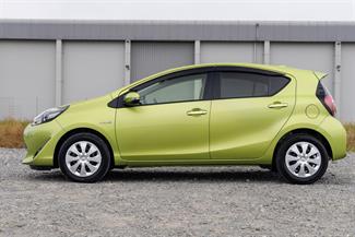 2018 Toyota AQUA - Thumbnail