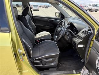2014 Suzuki Swift - Thumbnail