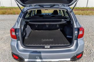 2019 Subaru Outback - Thumbnail