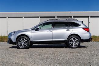 2019 Subaru Outback - Thumbnail