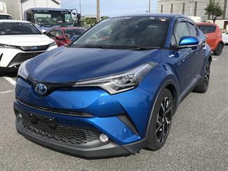 2017 Toyota C-HR - Thumbnail