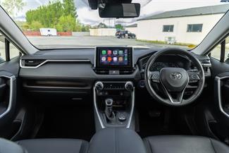 2019 Toyota RAV4 - Thumbnail
