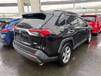 2019 Toyota RAV4 - Thumbnail