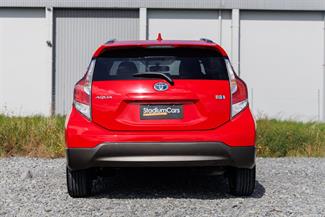 2015 Toyota AQUA - Thumbnail