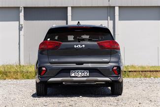 2022 Kia Niro - Thumbnail