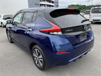 2021 Nissan LEAF - Thumbnail